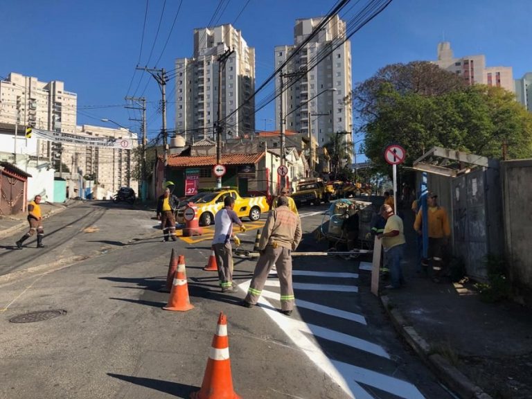 Rua das Palmeiras, no Gopoúva, passa a ter mão única de direção