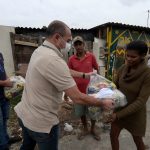 Drive-Thru-solidario-guarulhos-cestas-basicas (2)